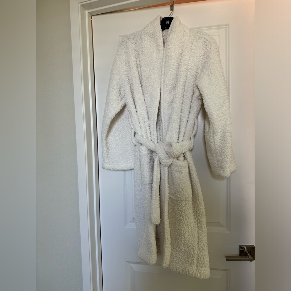 Pottery barn robe
